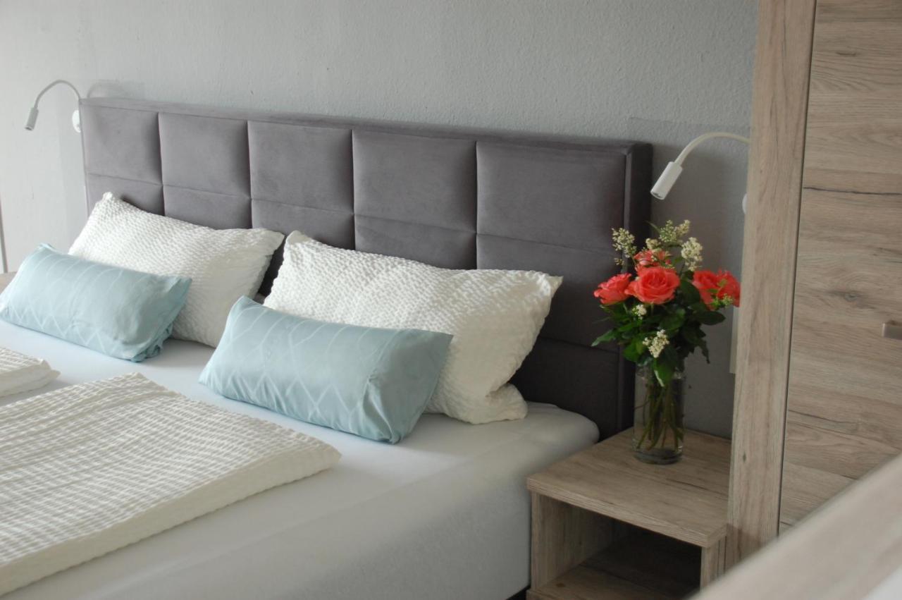 Hotel Landhaus Appel Schotten Bagian luar foto