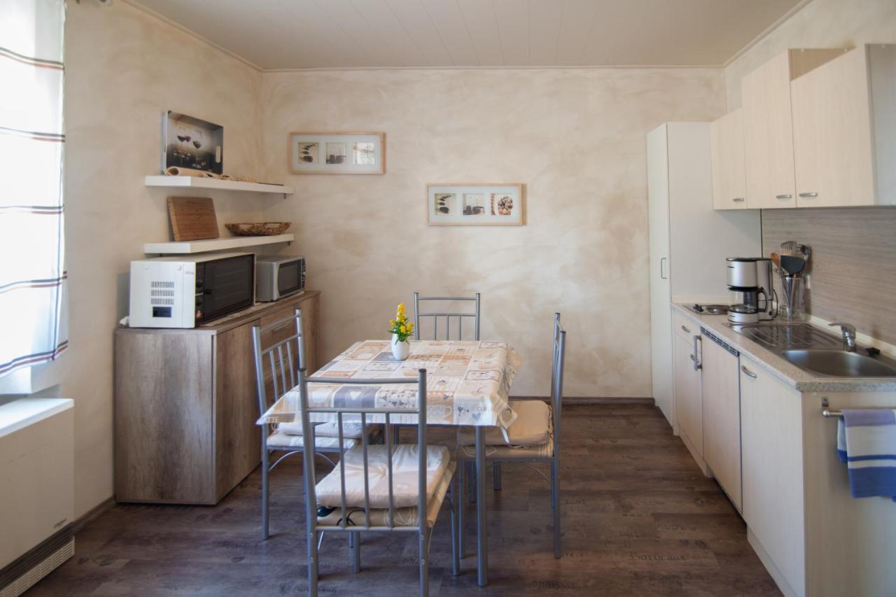 Hotel Landhaus Appel Schotten Bagian luar foto